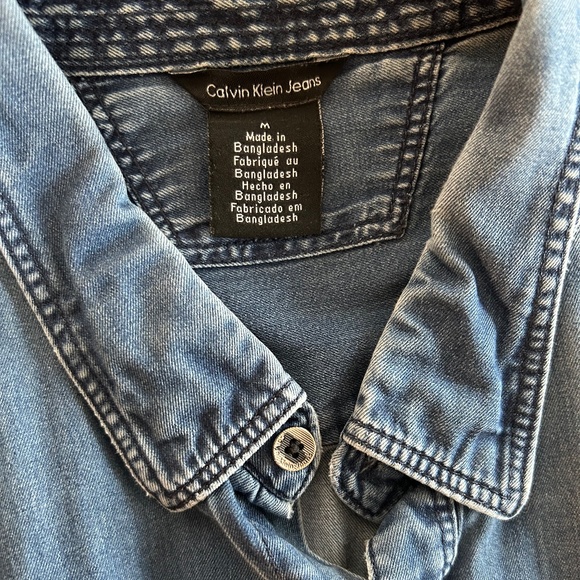 Calvin Klein Jeans Button-Up Shirt - Picture 3 of 4